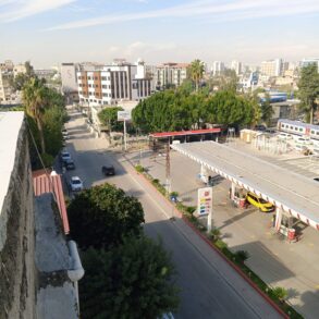 HURMALI MAHALLESİ KURTULUŞ CADDESİ ÜZERİ İŞYRİ 5 KATLI MÜSTAKİL EV