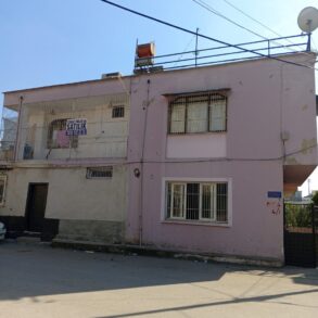 BAHÇELİEVLER MAHALLESİ SATILIK 2 KATLI MÜSTAKİL EV