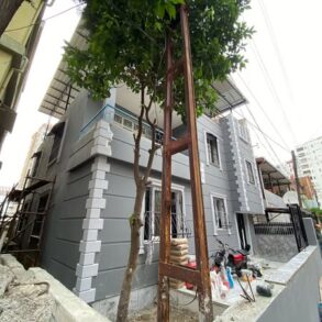 PINAR MAHALLESİ SATILIK 2,5 KATLI MÜSTAKİL EV