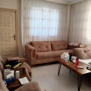 DEMETEVLER MAHALLESİ SATILIK 3 KATLI MÜSTAKİL EV