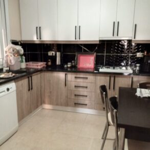 DEMETEVLER MAHALLESİ SATILIK 3 KATLI MÜSTAKİL EV