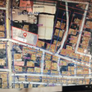 BAHÇELİEVLER VE NARLICA CADDESİ ÜZERİNDE İŞYERİ