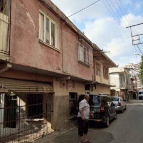 DENİZLİ MAHALLESİ SATILIK 3 DAİRE MÜSTAKİL