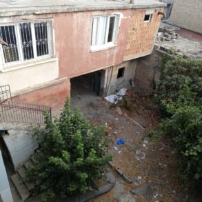 DENİZLİ MAHALLESİ SATILIK 3 DAİRE MÜSTAKİL