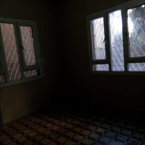 BAHÇELİEVLER MAHALLESİ SATILIK 3 KATLI MÜSTAKİLEV