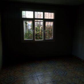 YEŞİLEVLER MAHALLESİ ÖZGÜR CADDESİ ÜZERİNDE SATILIK MÜSTAKİL EV