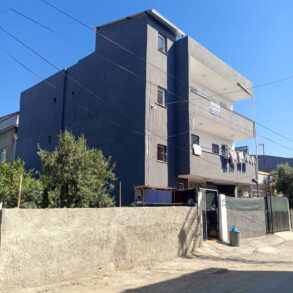 KÜÇÜKDİKİLİ SÖGÜTLÜ MAHALLESİ SATILIK 3 KATLI MÜSTAKİL EV