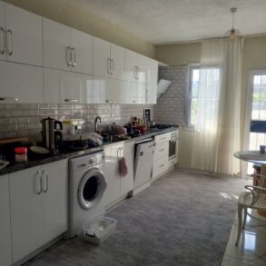 KÜÇÜKDİKİLİ SÖGÜTLÜ MAHALLESİ SATILIK 3 KATLI MÜSTAKİL EV