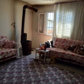 DEMETEVLER MAHALLESİ SATILIK 2,5 KATLI MÜSTAKİL EV