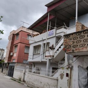 YEŞİLEVLER MAHALLESİ SATILIK 2 KATLI MÜSTAKİL EV